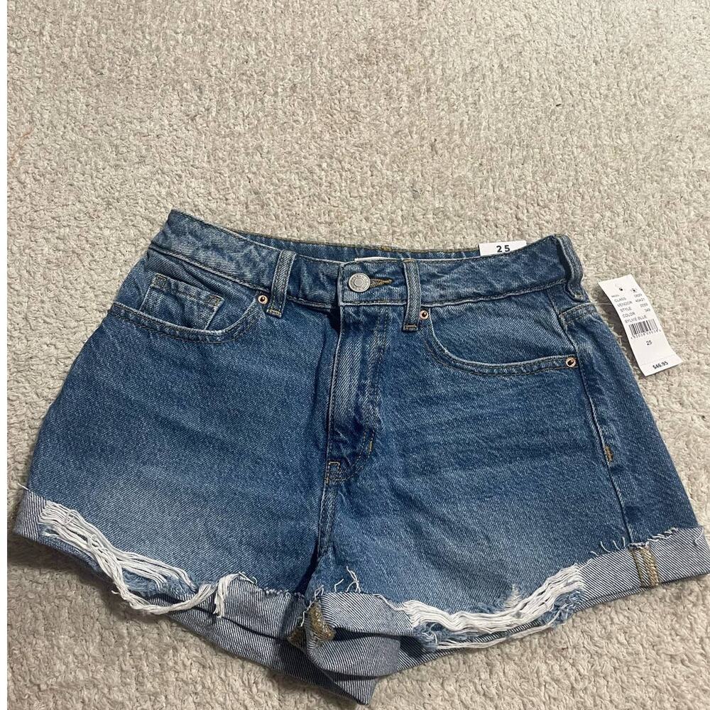 NWT Pacsun Women's Size 25 Distressed Cuffed Hem Denim Mom Shorts Sylvie Blue